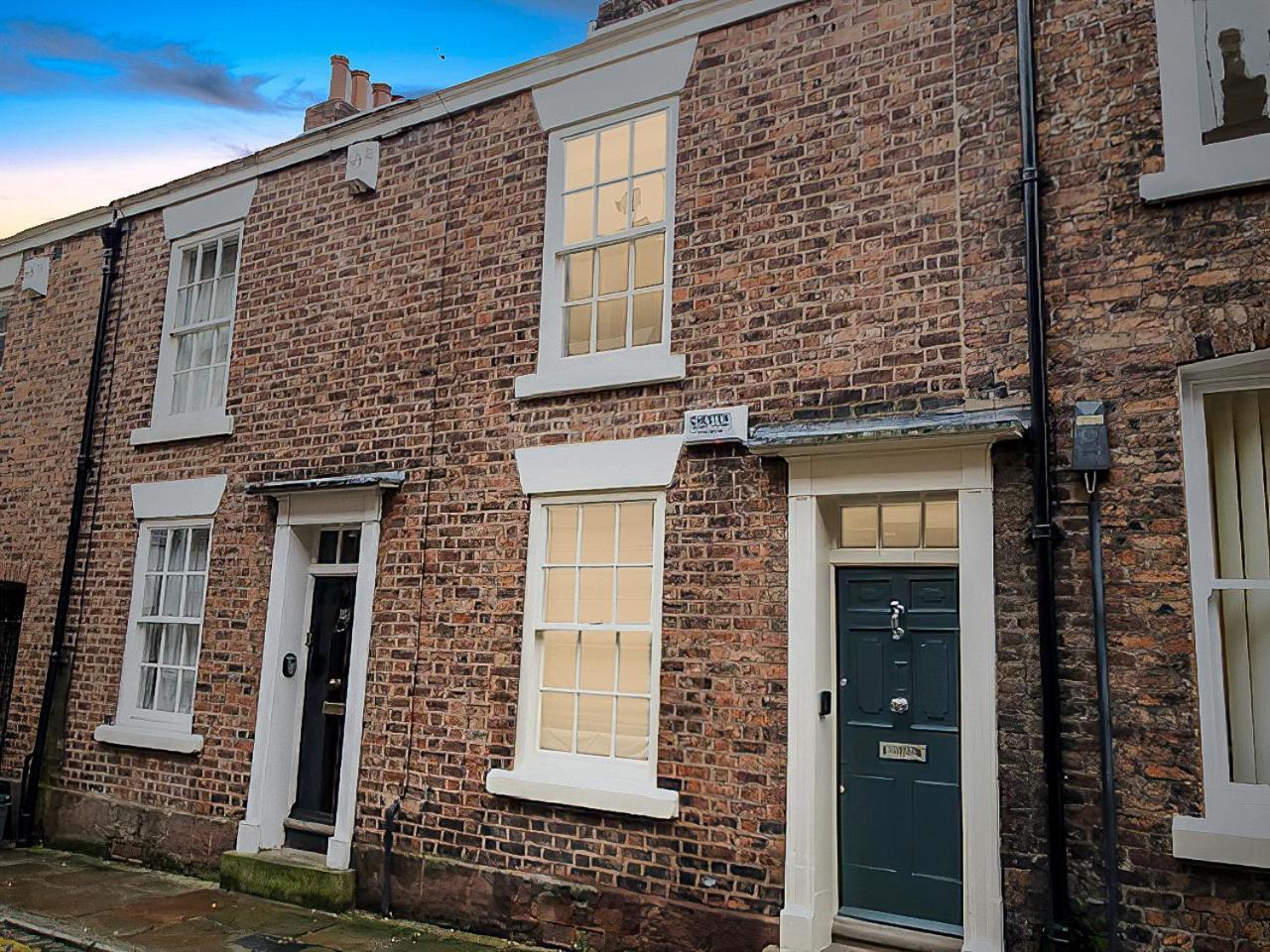 Chester City Centre Town House Buitenkant foto